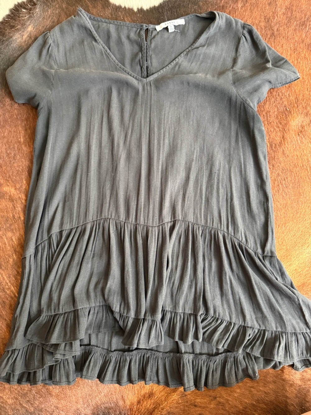Ro & De Charcoal Short Sleeve Ruffle Hem Tee